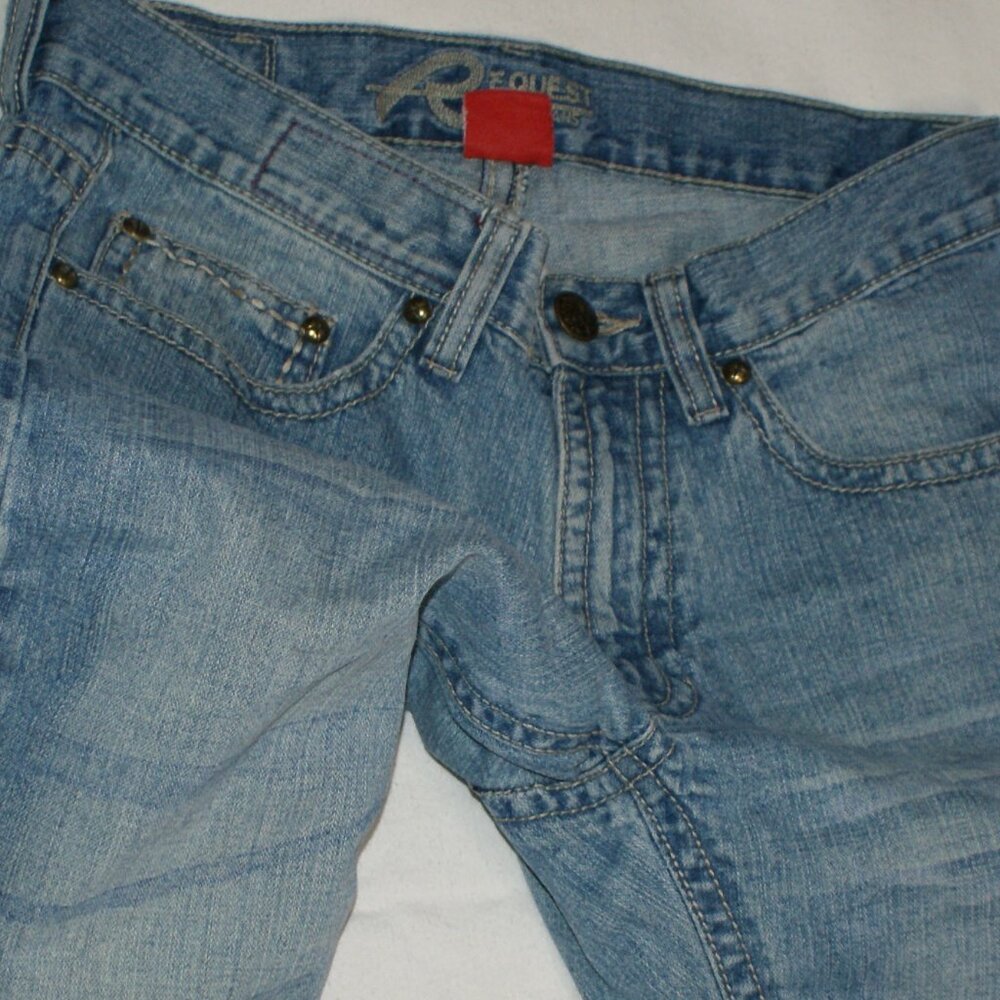 StoneWash BlueJean Short by Request Jeans Cut-Off Shorts Size 30 x 14" Inseam